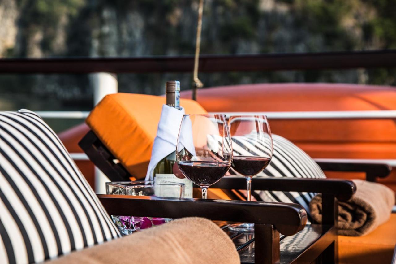 Emeraude Classic Cruises Ха Лонг Екстериор снимка